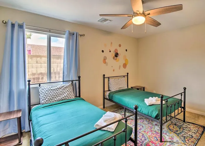 5 Mi To Spring Training! Family Haven In Glendale Ferienhaus *